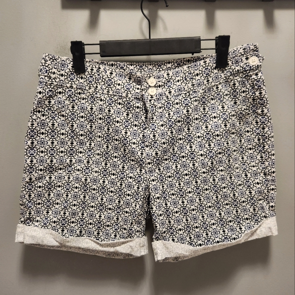 NWOT Womens Shorts Sz 10